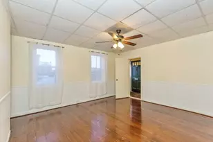 129 Cabot St, Lowell, MA 01854 - Photo 5