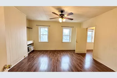 129 Cabot St, Lowell, MA 01854 - Photo 7