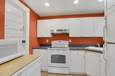 119 Park St #1, Brookline, MA 02446 - Photo 5