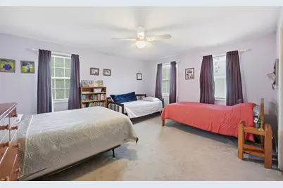 53 West St, Granby, MA 01033 - Photo 17