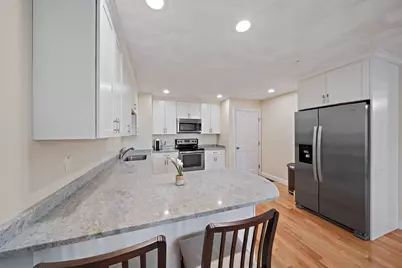 126 Linden St #A, Attleboro, MA 02703 - Photo 3