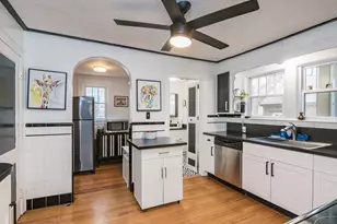 69 Belvidere St, Springfield, MA 01108 - Photo 3