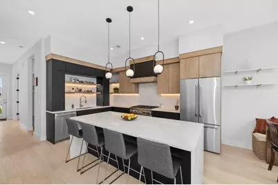 70 Washington St #70, Newton, MA 02458 - Photo 3