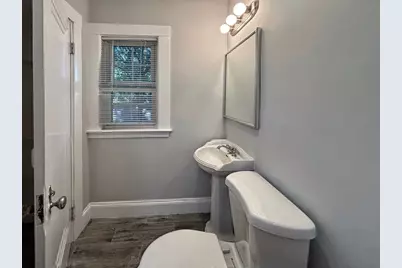 50 Dwhinda Rd, Newton, MA 02468 - Photo 19