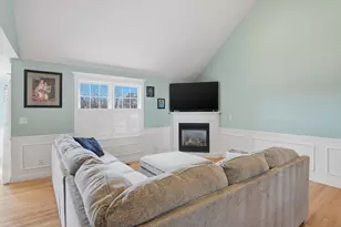 32 Edmonds Cir, Northbridge, MA 01588 - Photo 11