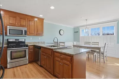 32 Edmonds Circle #32, Northbridge, MA 01588 - Photo 3