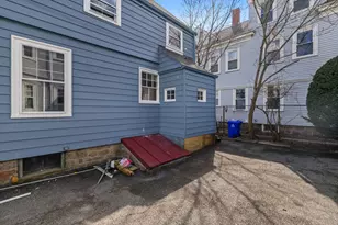 30 Leicester St, Boston, MA 02135 - Photo 27