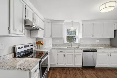 49 Grove St, Upton, MA 01568 - Photo 5