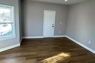 24 E Chestnut St, Brockton, MA 02301 - Photo 5