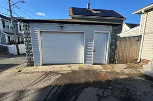 24 E Chestnut St, Brockton, MA 02301 - Photo 17