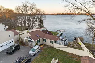 112 Hiatt St, Fall River, MA 02721 - Photo 3