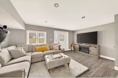 112 Hiatt St, Fall River, MA 02721 - Photo 27