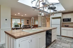 7 Bayberry Ln, Framingham, MA 01701 - Photo 9