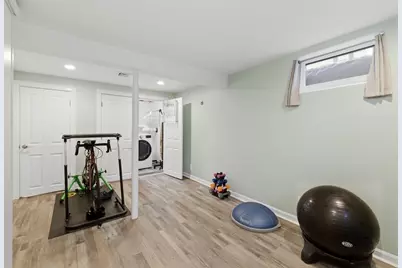 4 Glen Road, Woburn, MA 01801 - Photo 23