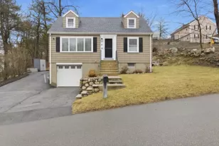 4 Glen Rd, Woburn, MA 01801 - Photo 1