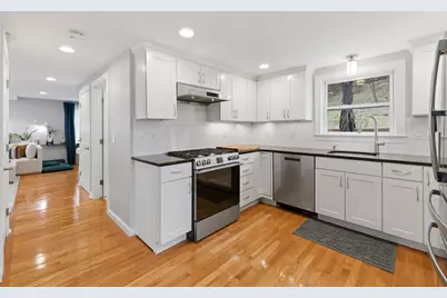 4 Glen Road, Woburn, MA 01801 - Photo 11