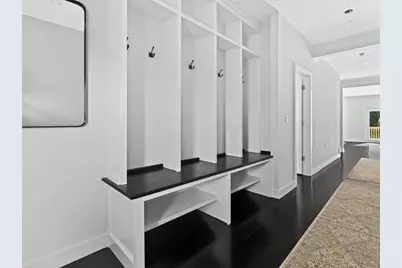 286 Grove St #A, Clinton, MA 01510 - Photo 5