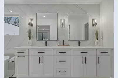 28 Bancroft St, Lynnfield, MA 01940 - Photo 35