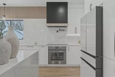 28 Bancroft St, Lynnfield, MA 01940 - Photo 23