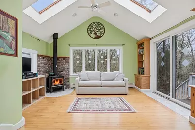 22 Hilltop Rd, Sudbury, MA 01776 - Photo 5