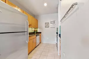 52 Lawrence Dr, Lowell, MA 01854 - Photo 11