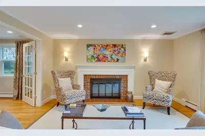 29 Pilgrim Dr, Winchester, MA 01890 - Photo 7