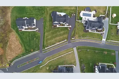 4 Dairy Farm Ln, Southborough, MA 01772 - Photo 3