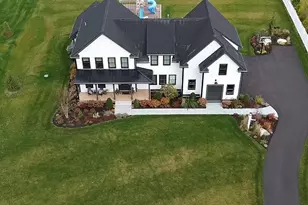 4 Dairy Farm Ln, Southborough, MA 01772 - Photo 1