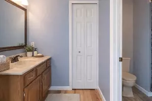 110 Ridgefield Cir, Clinton, MA 01510 - Photo 15