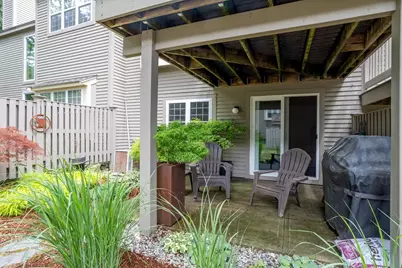 110 Ridgefield Cir #D, Clinton, MA 01510 - Photo 3