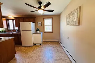 240 McCarthy Ave, Chicopee, MA 01020 - Photo 9