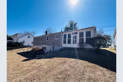 240 McCarthy Ave, Chicopee, MA 01020 - Photo 23