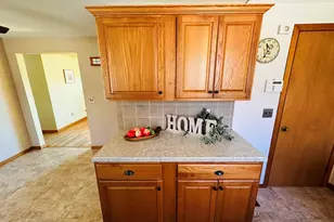 240 McCarthy Ave, Chicopee, MA 01020 - Photo 7