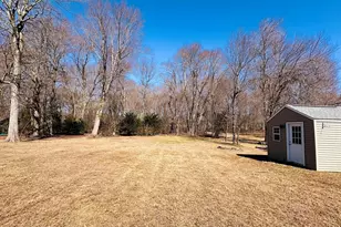 240 McCarthy Ave, Chicopee, MA 01020 - Photo 25