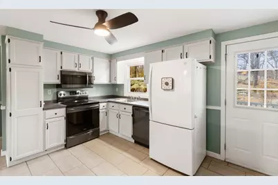 14-1/2 Story Street #B, Rockport, MA 01966 - Photo 7