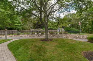 25 Juniper St, Wenham, MA 01984 - Photo 33