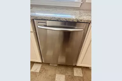 789 Mt. Pleasant #2, New Bedford, MA 02745 - Photo 7