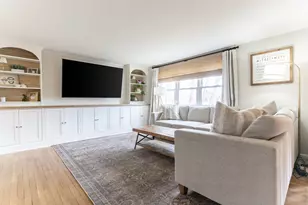 404 Oak St, Franklin, MA 02038 - Photo 5