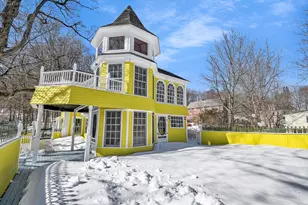 303 Blossom St, Fitchburg, MA 01420 - Photo 9