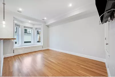 504 E 8th St #2, Boston, MA 02127 - Photo 3