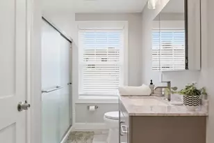 149 Pleasant St, Marblehead, MA 01945 - Photo 21