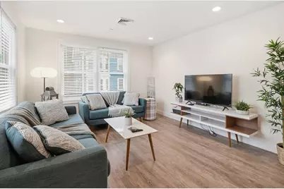 149 Pleasant St #2, Marblehead, MA 01945 - Photo 3