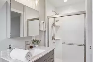 149 Pleasant St, Marblehead, MA 01945 - Photo 29