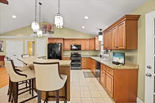 17 Barry Dr, Taunton, MA 02780 - Photo 5