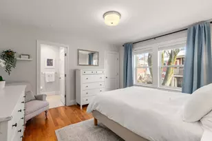 26 Chandler St, Somerville, MA 02144 - Photo 11