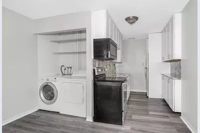 98 School Street #2R, Lowell, MA 01854 - Photo 7