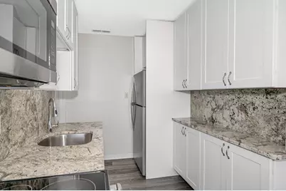 98 School Street #2R, Lowell, MA 01854 - Photo 9