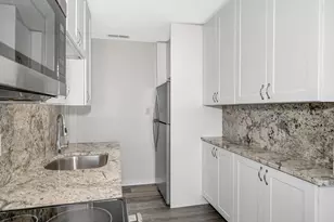 98 School St, Lowell, MA 01854 - Photo 9