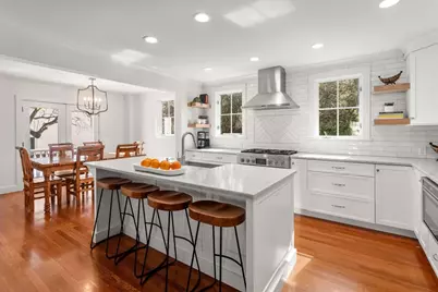 2 Woodlawn Oval, Wellesley, MA 02481 - Photo 9