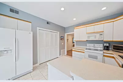 72 Kim Ter #C, Stoughton, MA 02072 - Photo 5